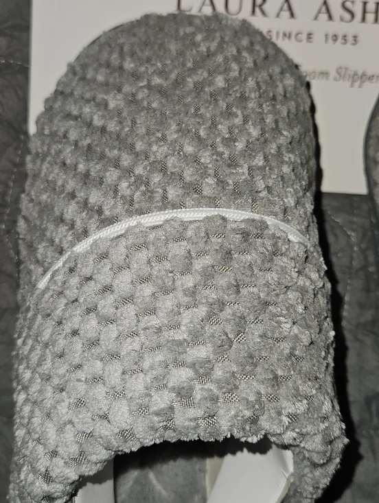 Laura Ashley NEW Memory FOAM Slippers Size Large (8-9) - Picture 7 of 8